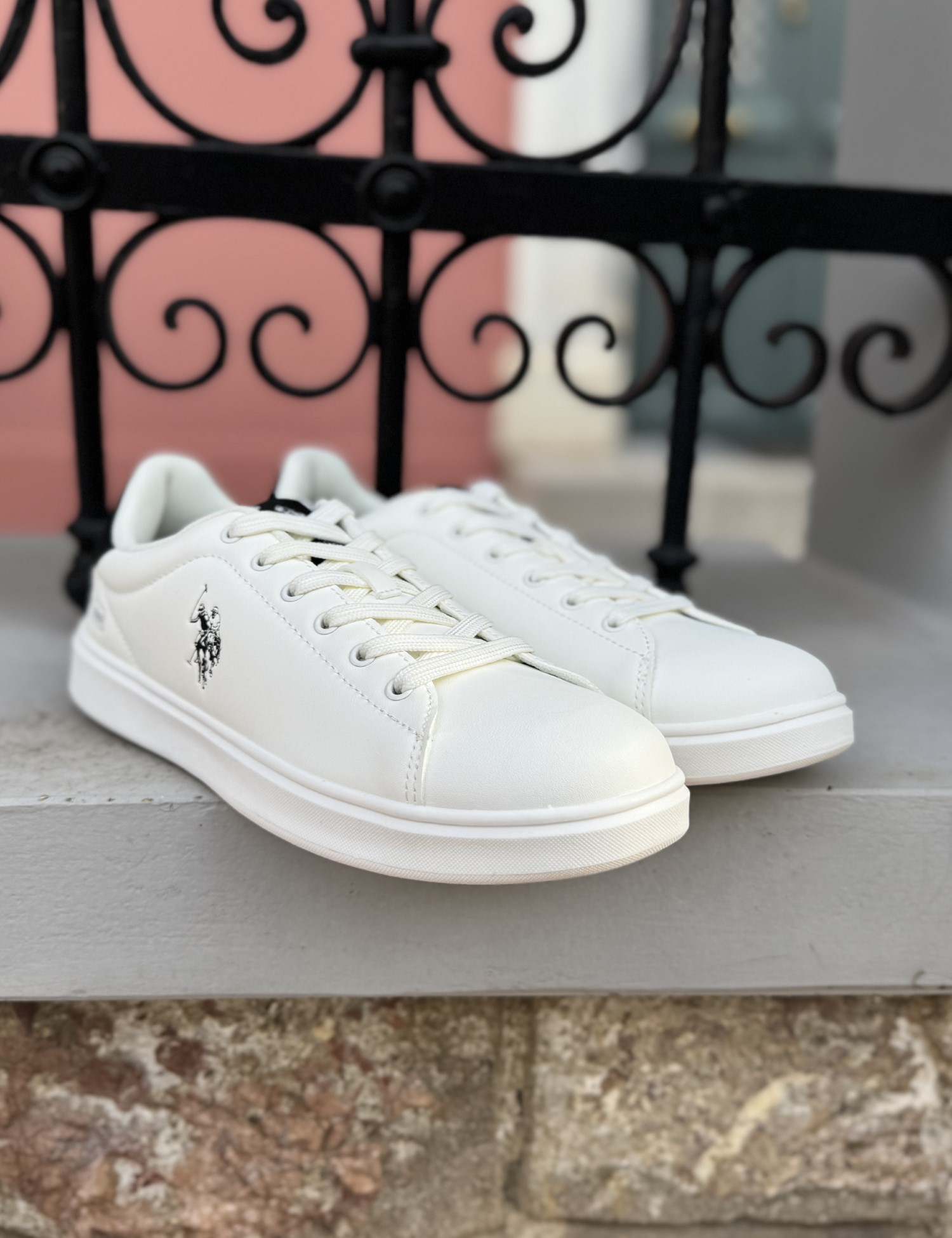 U.S. Polo Assn. ανδρικά λευκα casual sneakers BYRON001DWHIBLK04 φωτογραφία